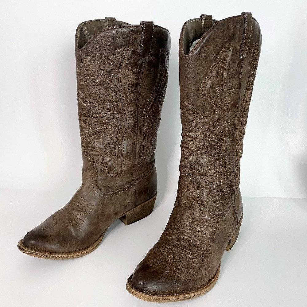 COCONUTS by Matisse | Women's Legend Embroidered Pull On Boots Size 9M